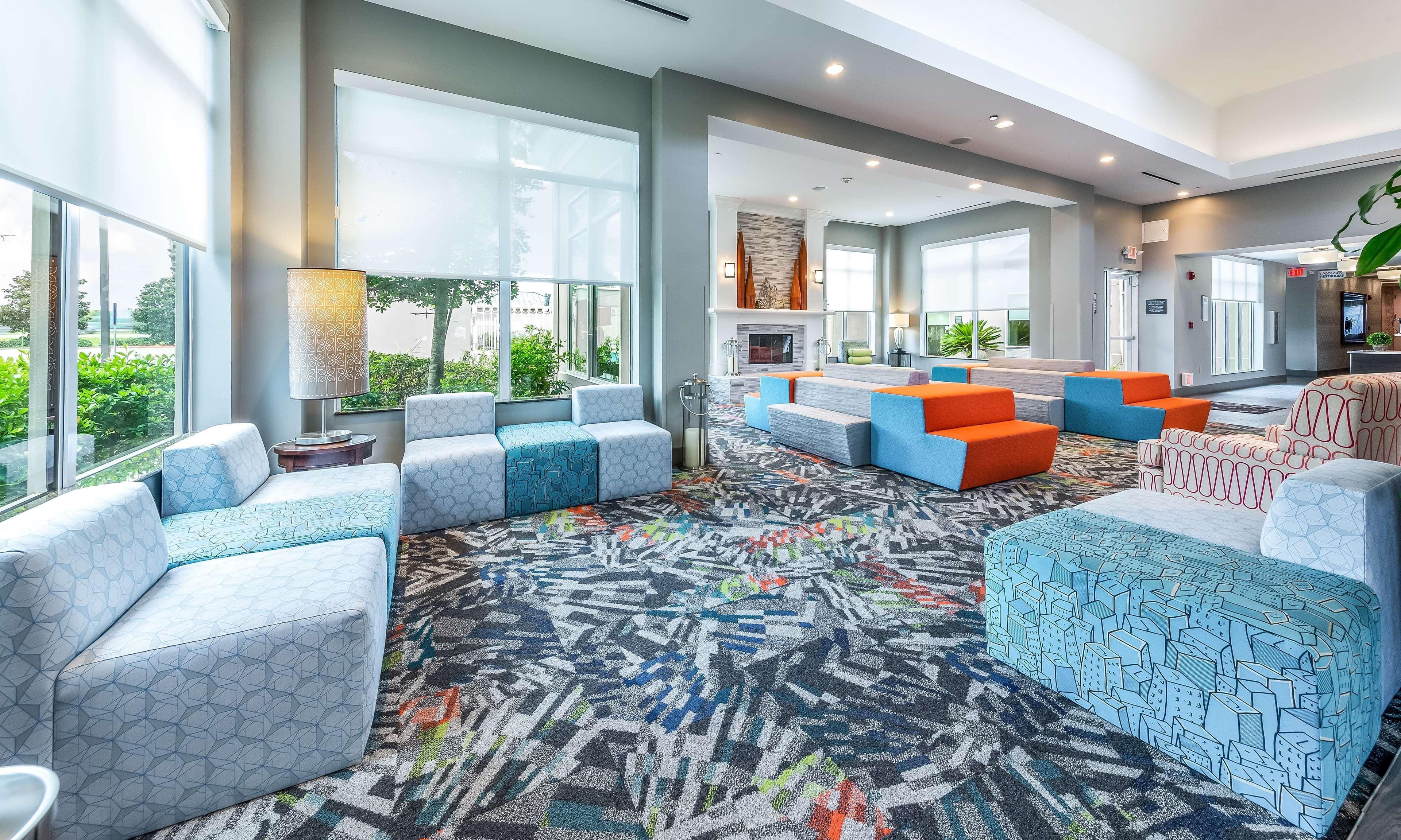 Hilton Garden Inn Μπόμοντ Εξωτερικό φωτογραφία