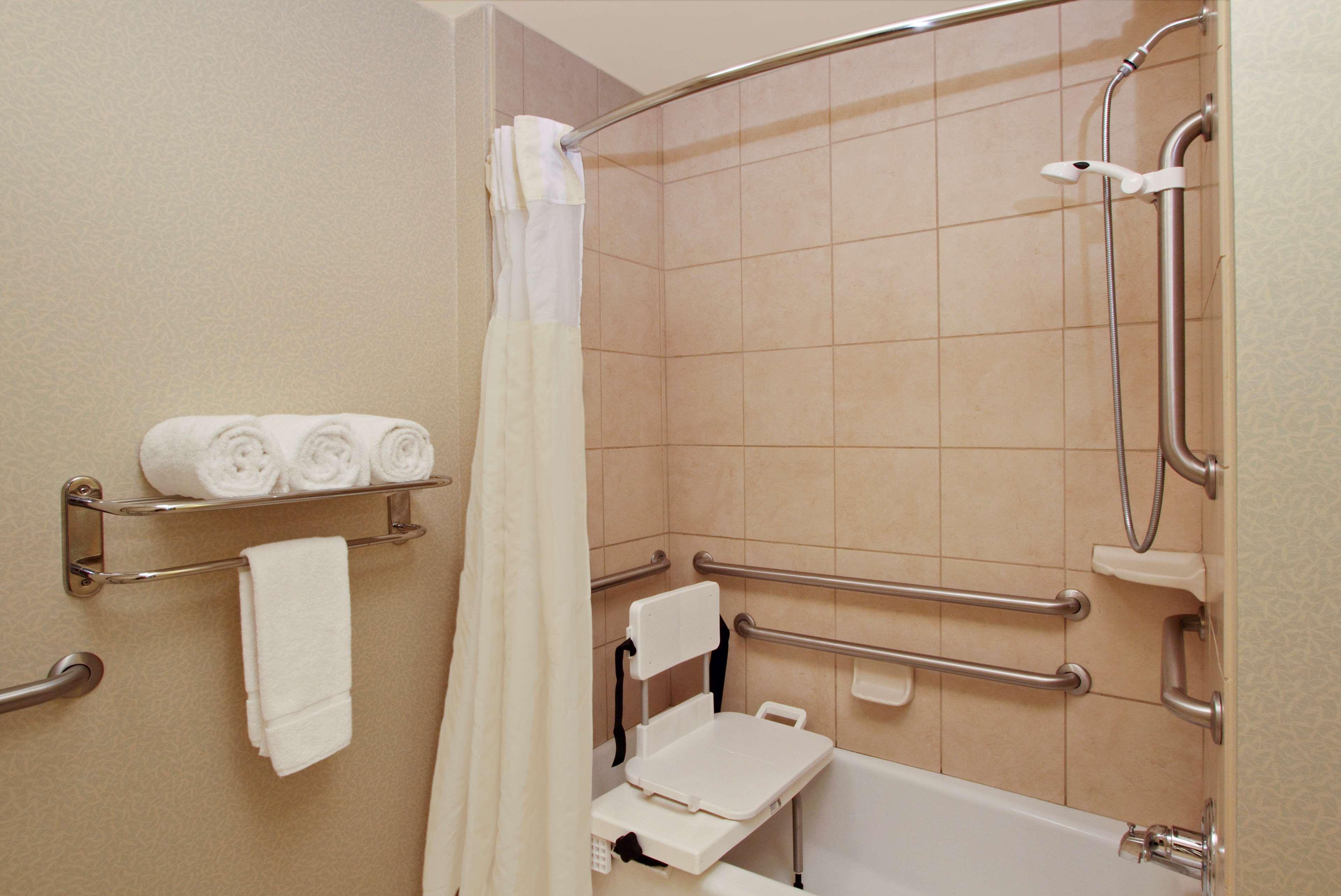 Hilton Garden Inn Μπόμοντ Εξωτερικό φωτογραφία